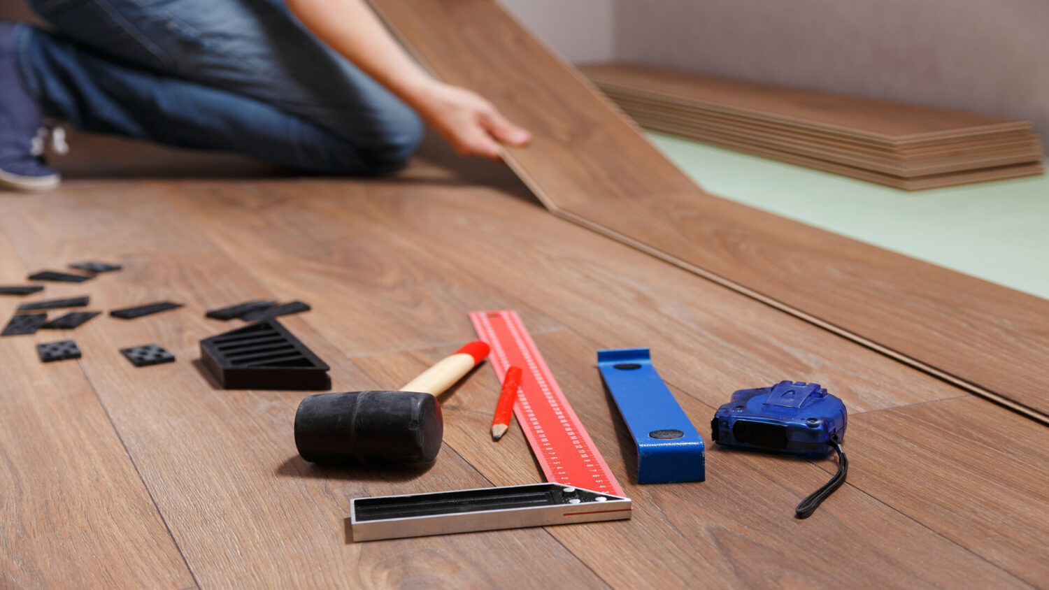 Poser du carrelage à la manière d’un parquet flottant est possible !