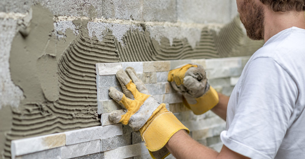 Carrelage mural : pas dans les salles d’eau seulement