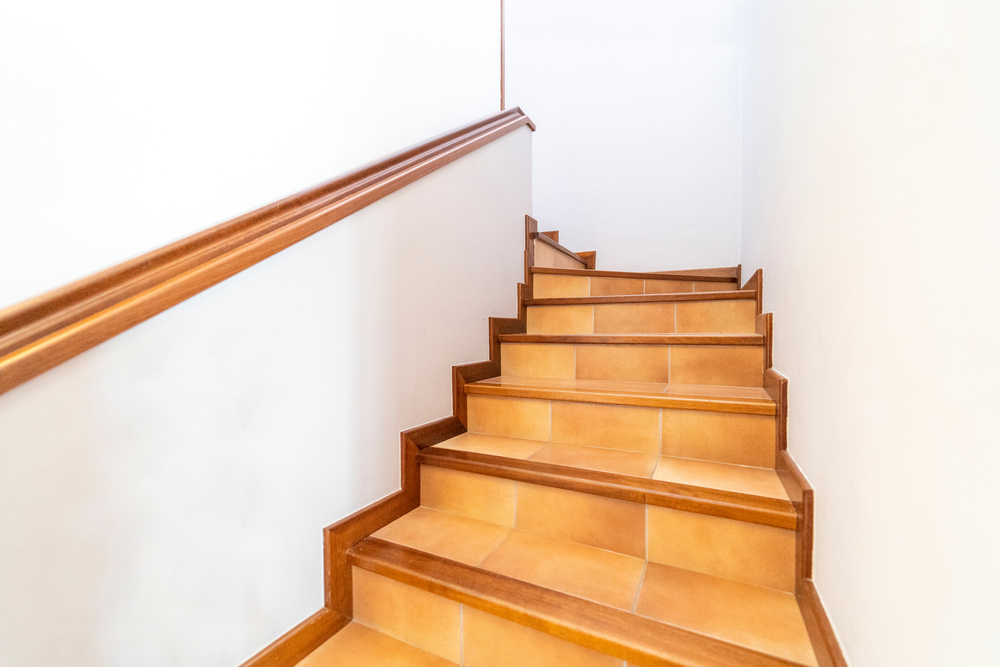 Quel type de carrelage choisir pour un escalier